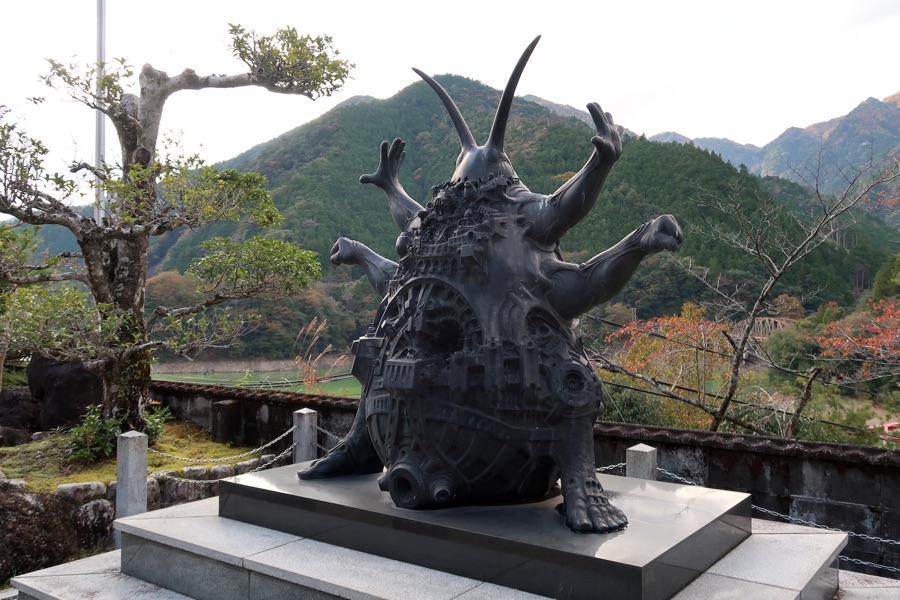 斜めから見た護鬼佛理天